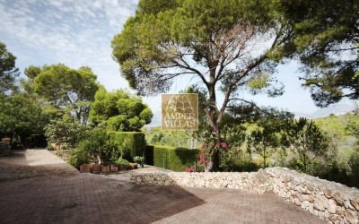 A spectacular country house just a few minutes’ walk from the centre of Altea la Vella